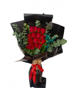 16 Gül Buketi
